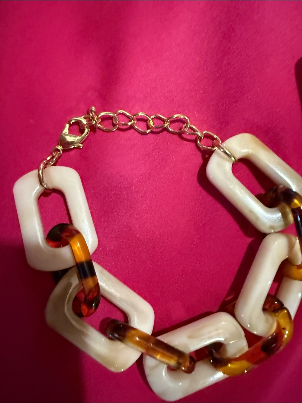 Women’s Beige and Tortoiseshell Link Bracelet - Fashion Jewelry